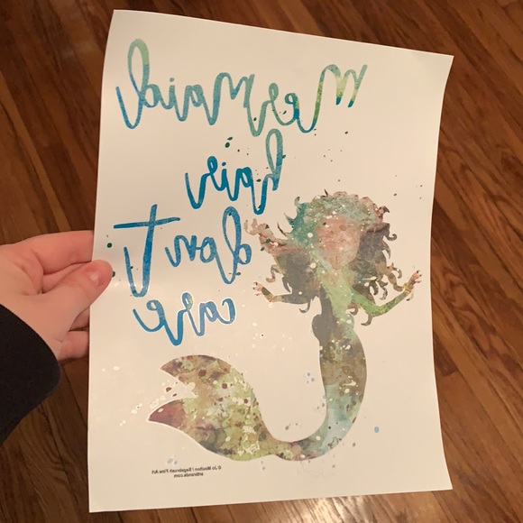 🚨2 FOR $10‼️🧜‍♀️”Mermaid hair don’t care” Decal - Picture 4 of 5